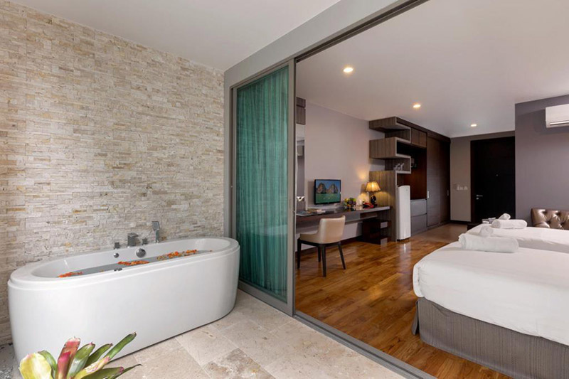 PHUKET A BANG TAO CONDO 1 CHAMBRE.. IMMOCENTER THAILANDE PHUKET