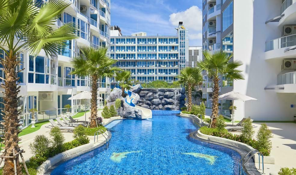 PATTAYA CENTRE CONDO 1 CHAMBRE VUE PISCINE. IMMOCENTER THAILAND REAL ESTATE AGENCY PATTAYA