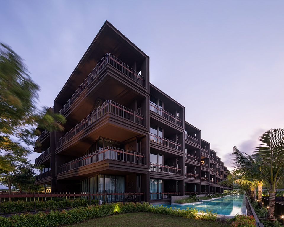 PHUKET A RAWAI BEACH CONDO VUE MER.   IMMOCENTER THAILANDE PHUKET