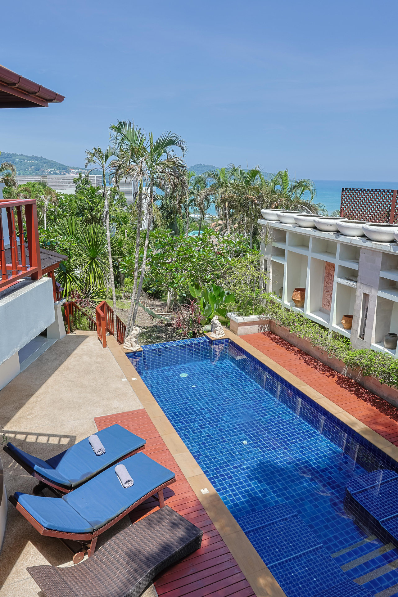 PHUKET A PATONG VILLA DE LUXE VUE MER.  AGENCE IMMOCENTER THAILANDE