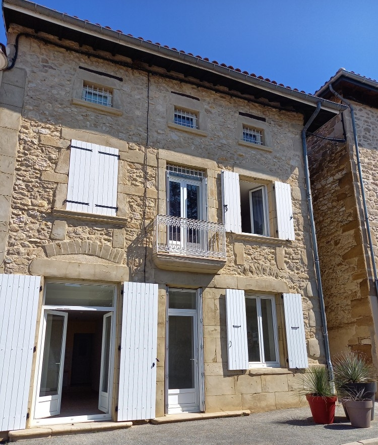 Drôme - BEAUREGARD BARET - Maison de 143 M2 comprenant deux appartements. IMMOCENTER BOURG DE PEAGE. ROMANS