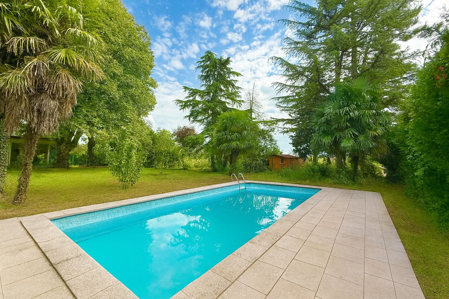 Annonce immobilière   Exceptionnelle propriété à Cheyssieu. IMMOCENTER CHANAS 38150