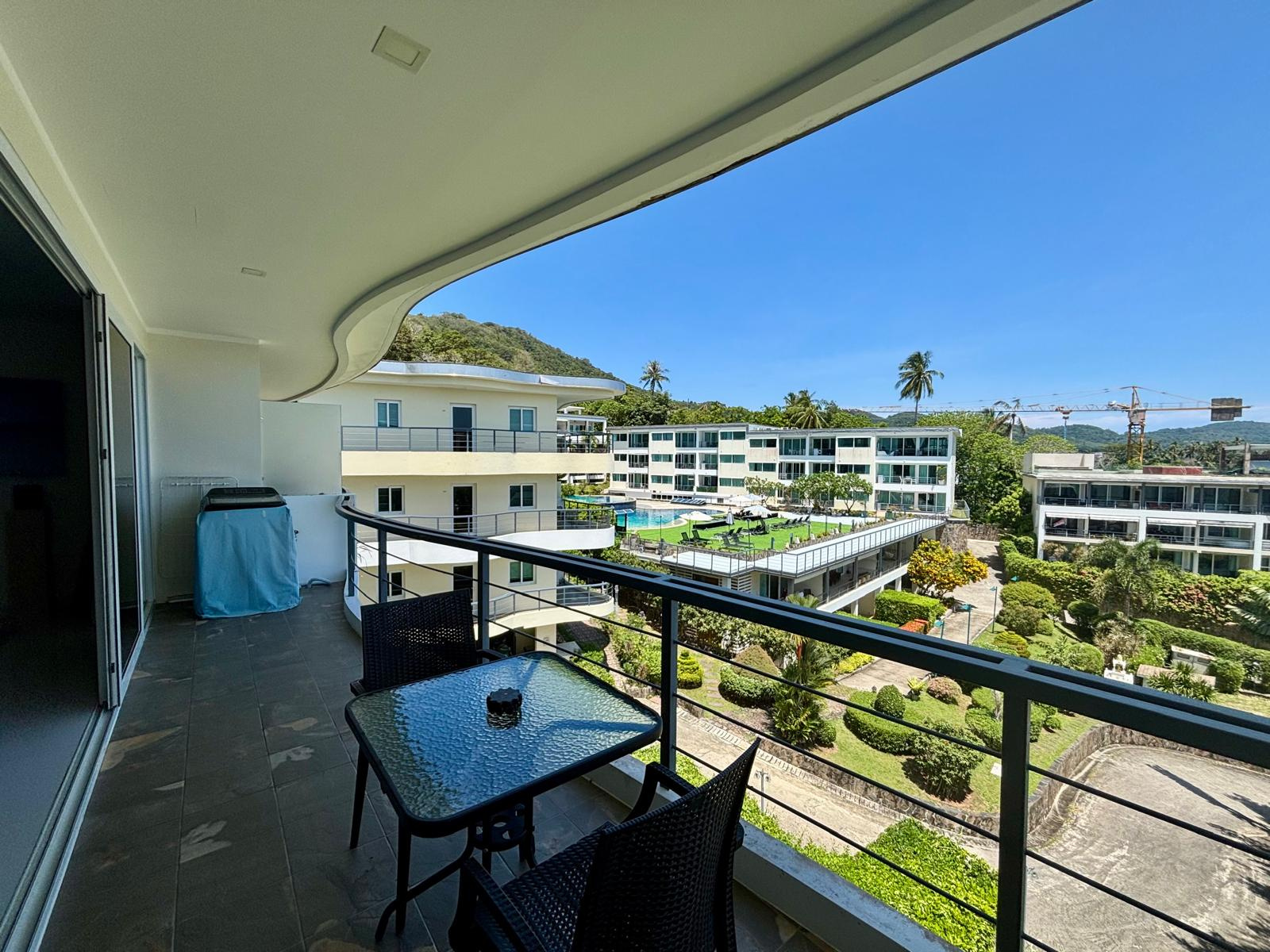 PHUKET A KARON CONDO 2 CHAMBRES VUE MER.  AGENCE IMMOCENTER THAILANDE