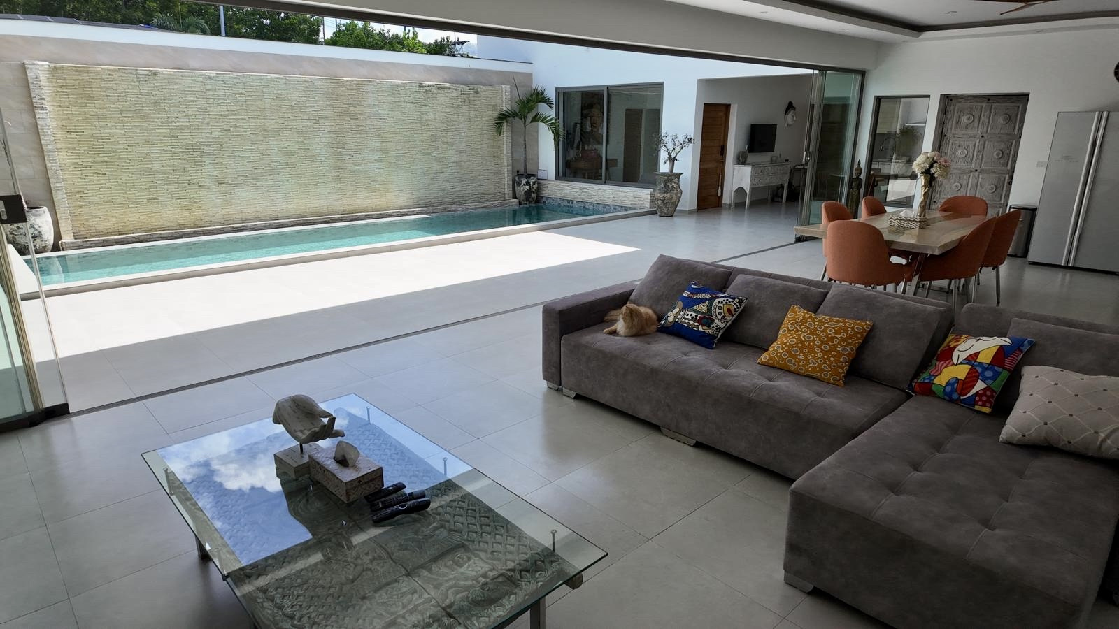 KO SAMUI A MAENAM VILLA DE PRESTIGE  4 CHAMBRES . IMMOCENTER THAILAND REAL ESTATE AGENCY KO SAMUI