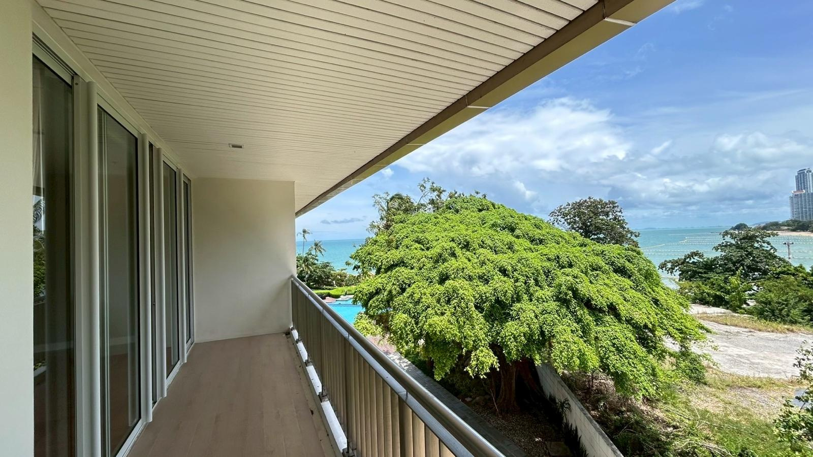 PATTAYA CONDO DE STANDING VUE MER. IMMOCENTER THAILANDE PATTAYA