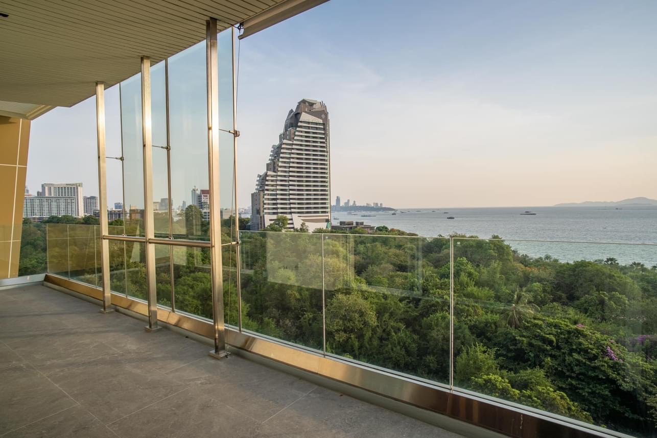 PATTAYA CONDO DE LUXE VUE MER.  IMMOCENTER THAILANDE PATTAYA