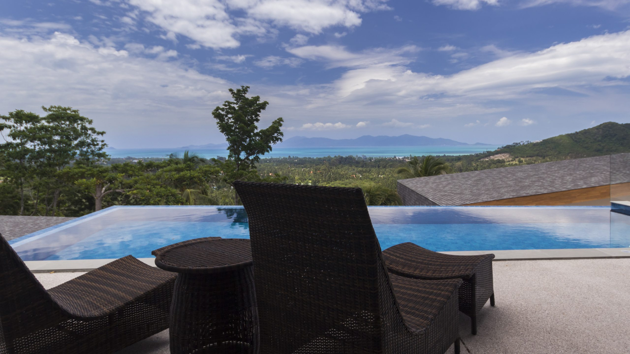 KO SAMUI A MAENAM VILLA DE PRESTIGE VUE MER. IMMOCENTER THAILANDE KO SAMUI